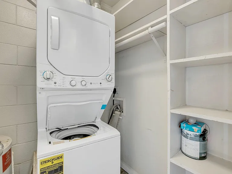 2241 W Pensacola St #6 — Photo 10