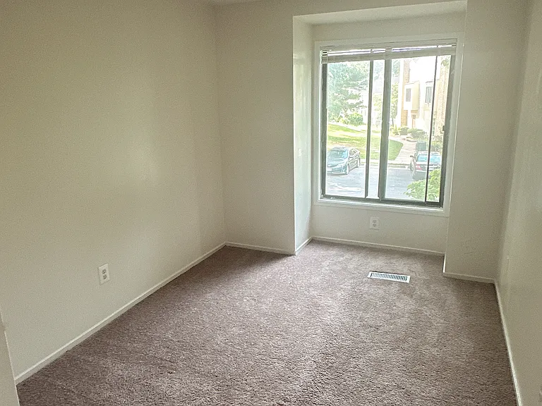9325 Chadburn Pl — Photo 19