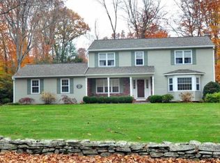 162 Carriage Dr, Southbury, CT 06488