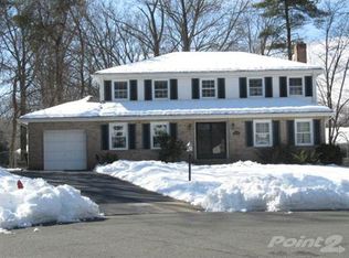 1934 Relda Ct, Falls Church, VA 22043