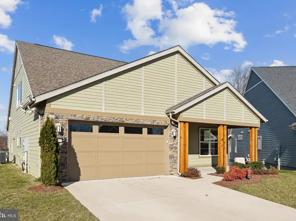 113 Heron Ct, Lake Frederick, VA 22630