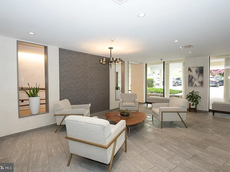 1637 Oakwood Dr #S122 — Photo 21