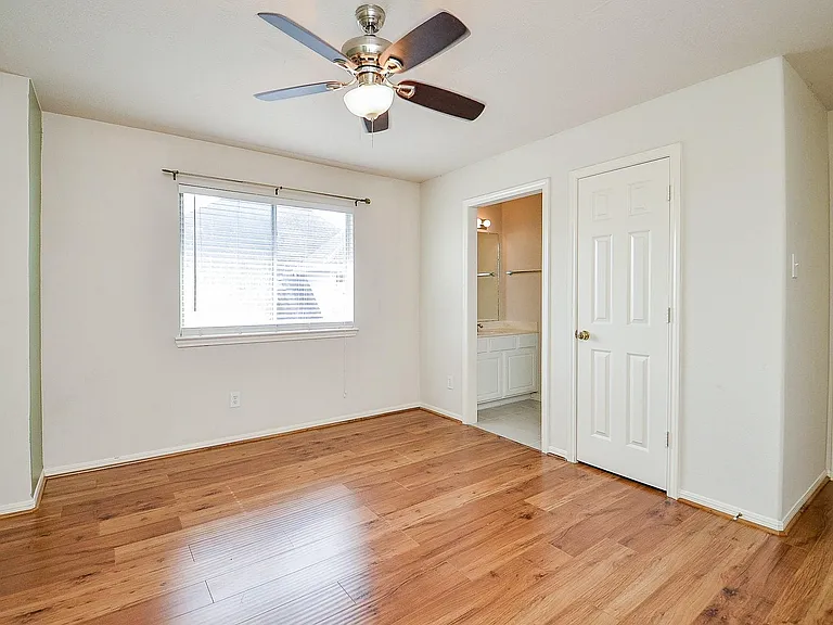 9403 Sundance Dr — Photo 14