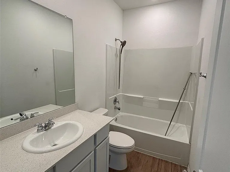 1739 Sahara Dr — Photo 15