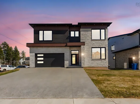 6 Glissade Ct, Halifax, NS B4B 2K5