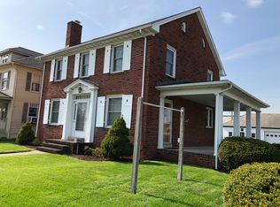 964 York St, Hanover, PA 17331