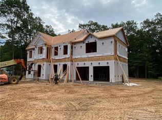 80 Jackson St, Avon, CT 06001