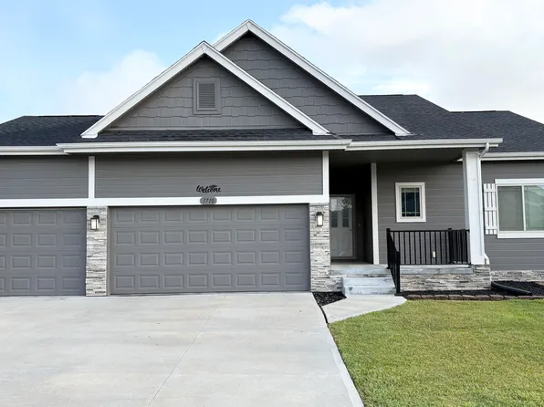 1710 Mesa St, Bellevue, NE 68123