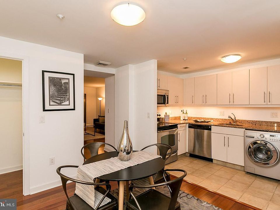 1st image of 219-29 S 18th St #426