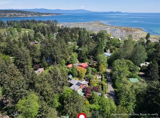 5235 McLeod Rd, Comox Valley, BC V0R1Z0
