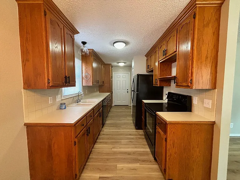 3308 S Saint Paul Ave — Photo 5
