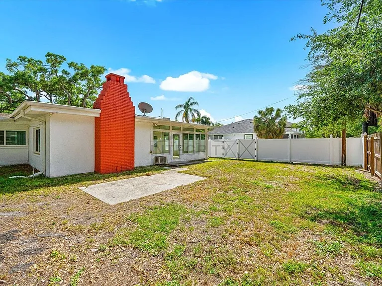 3315 W Beaumont St — Photo 52