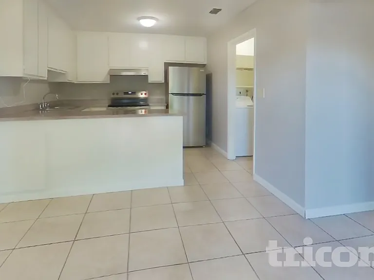 6644 Hometown Way — Photo 3