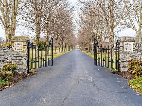 2nd image of 6 Olde Village Dr