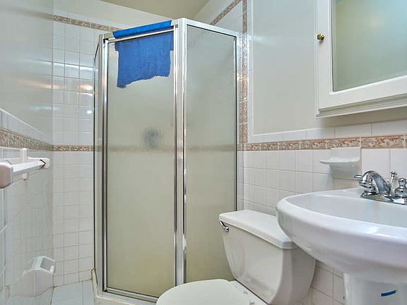 4th image of 528 W 143rd St #2
