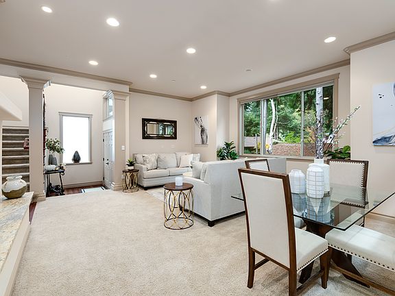 5th image of 565 SE Andrews St #565