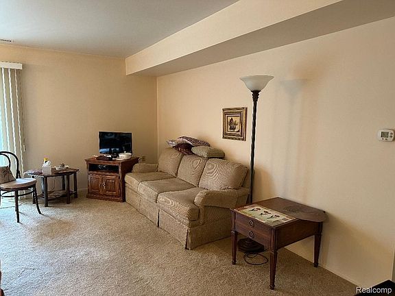 3rd image of 29830 W Twelve Mile Rd APT 312