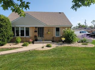 5833 107th St, Chicago Ridge, IL 60415