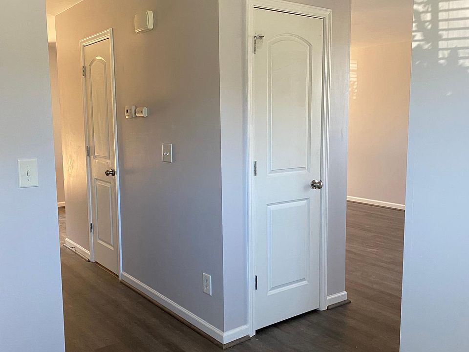 1st image of 133 Drewsbury Dr