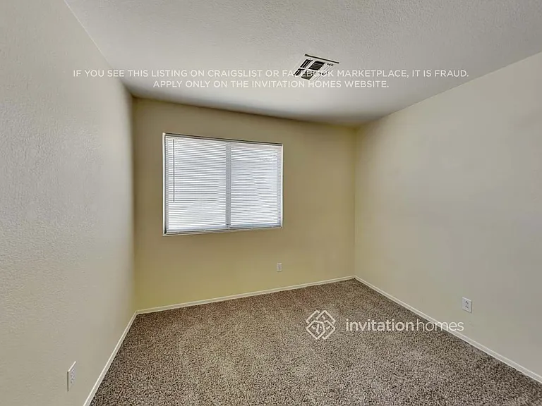 8609 W Mission Ln — Photo 11