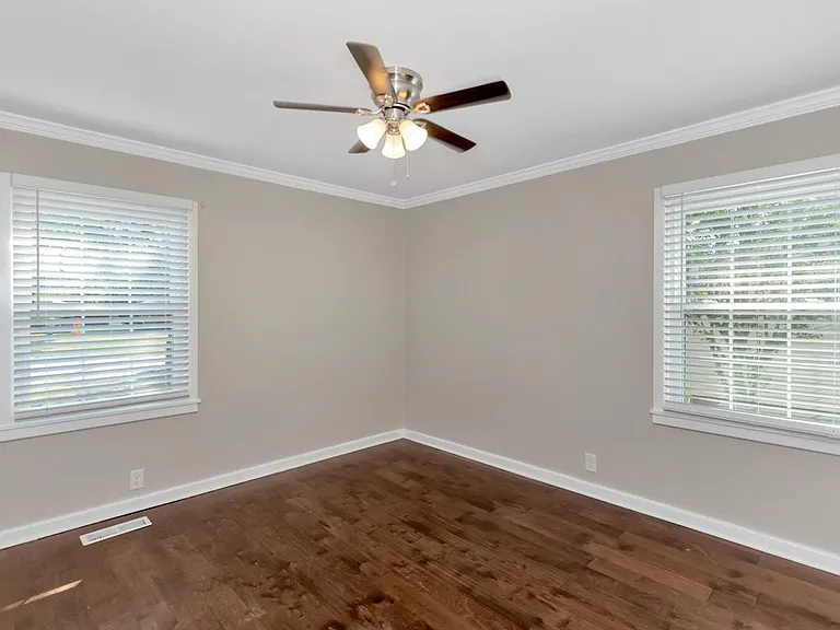 3116 Hale Dr SW — Photo 8