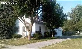 411 Glessner Ave photo 1