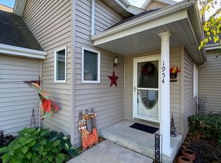 1954 Hidden Shores Dr #1954, Dixon, IL 61021
