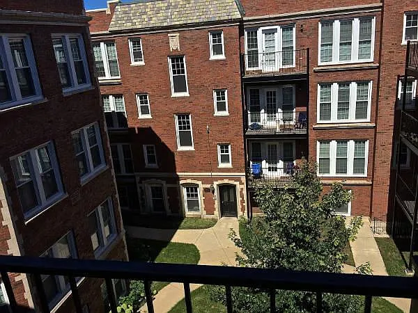 2 bed, 2.0 bath, 1200 sqft, $2,300 — Photo 4