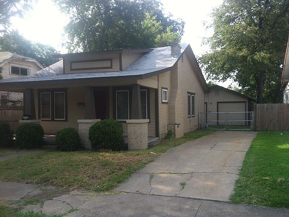 2nd image of 2744 E Admiral Ct