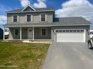 11 Alexander Ln, Kingsbury, NY 12839
