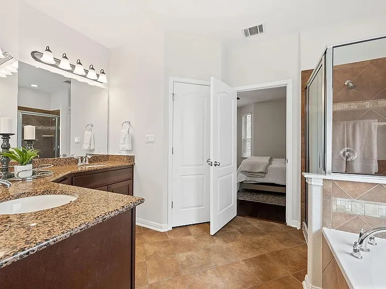 703 S Frontier Ln — Photo 25