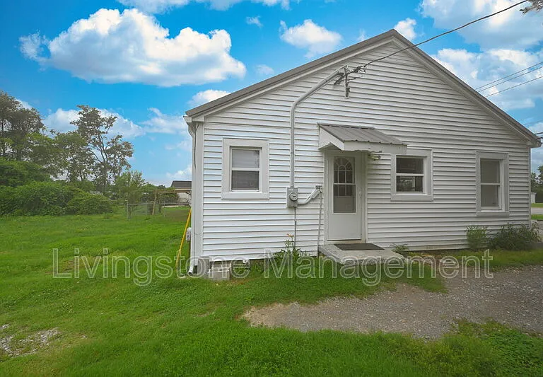 872 W Albert Gallatin Ave — Photo 53