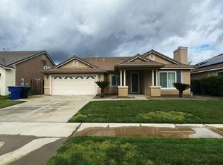 1770 W Rio Hondo Ct, Hanford, CA 93230