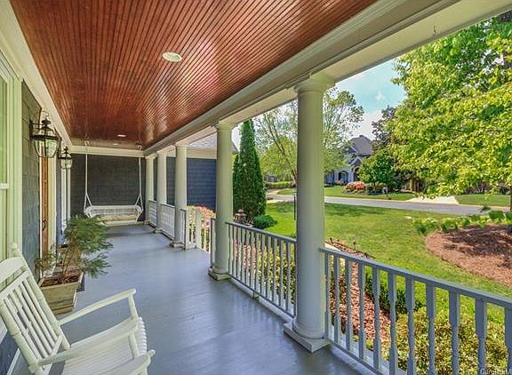 3rd image of 115 Kelly Cove Ct