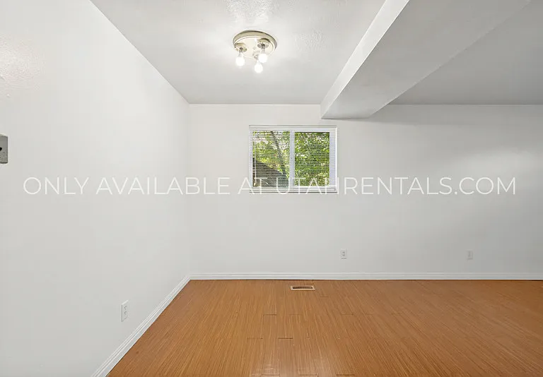 234 W Foxbridge Dr — Photo 8