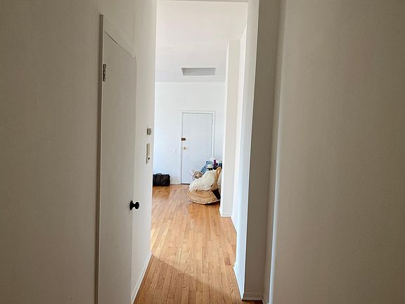 4th image of 1832 N Lincoln Ave APT 3M
