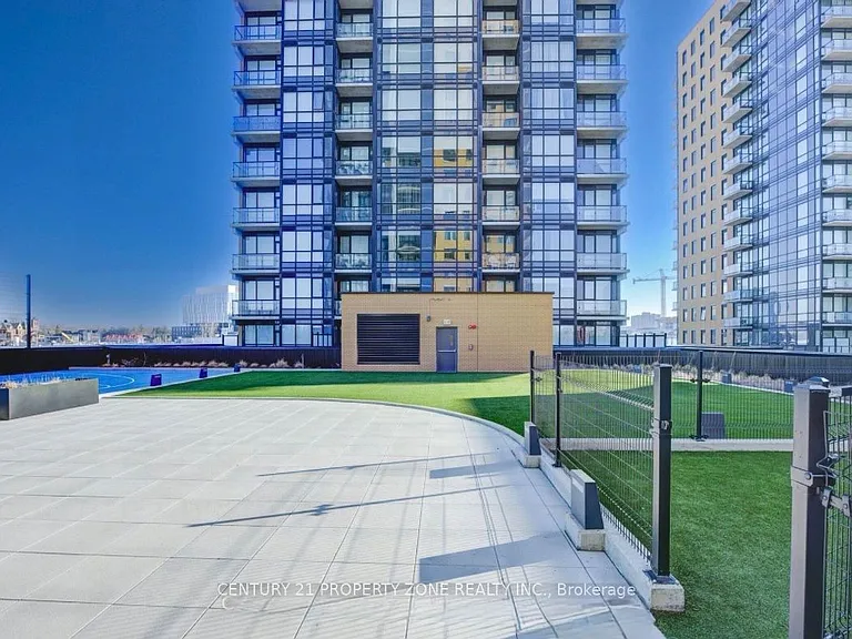 108 Garment St #902 — Photo 20
