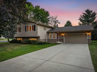 1198 Harrison St S, Shakopee, MN 55379