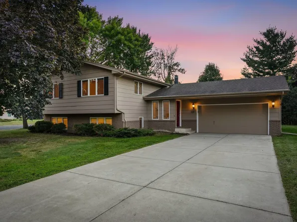 1198 Harrison St S, Shakopee, MN 55379