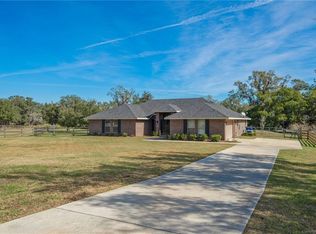 27914 Austin Woods Dr, Dade City, FL 33525