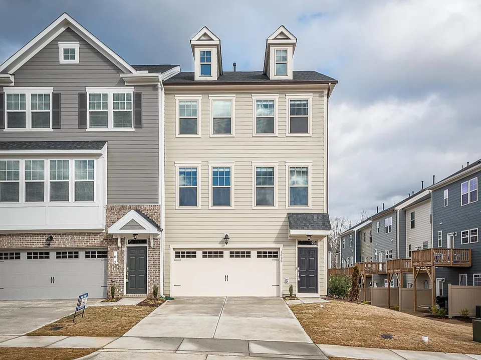 1010 Larabee Ln