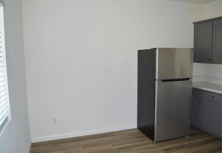 573 Bedfordshire Dr #2 — Photo 5