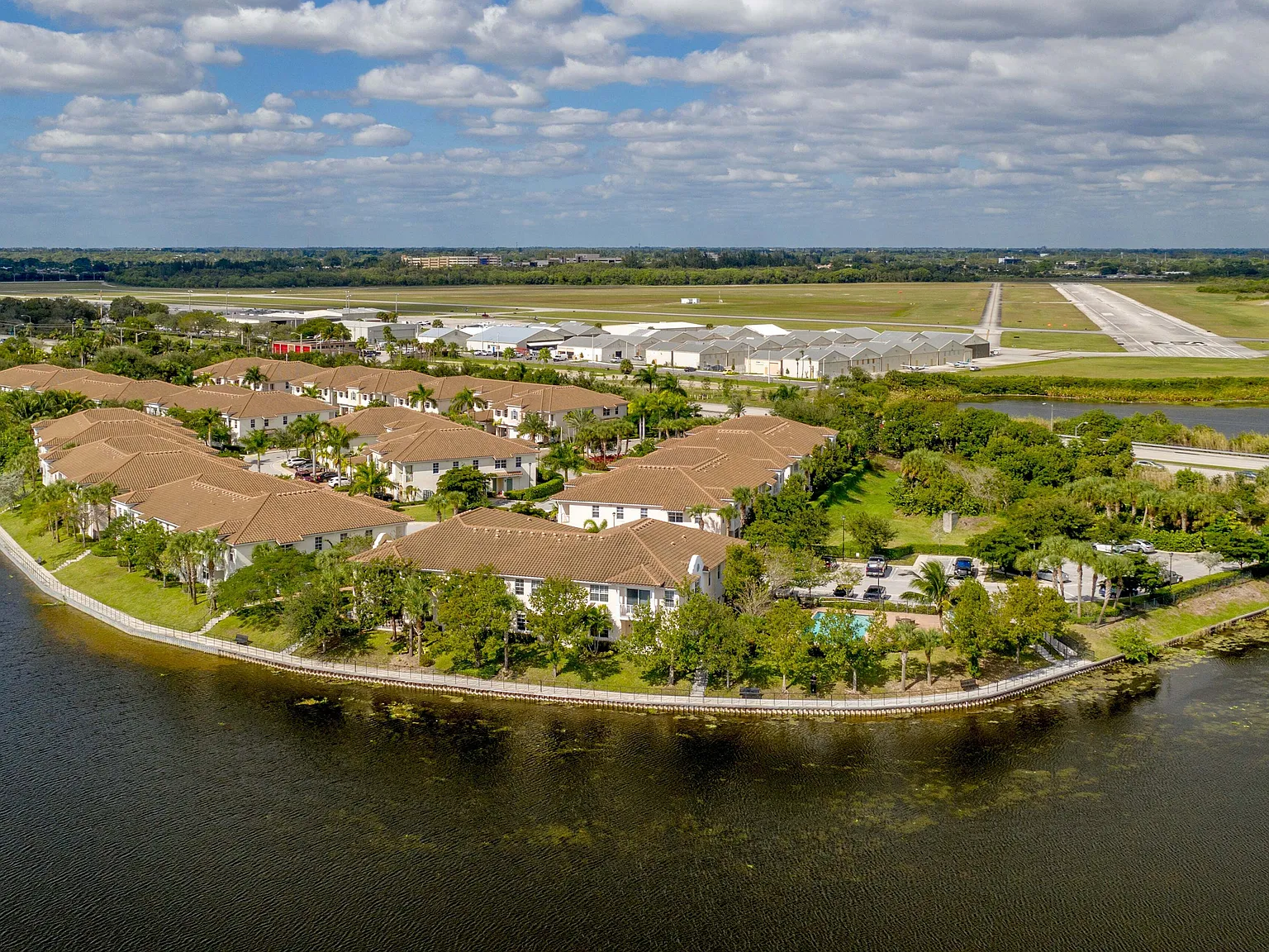 Bridgewater at Lake Osborne — Photo 4