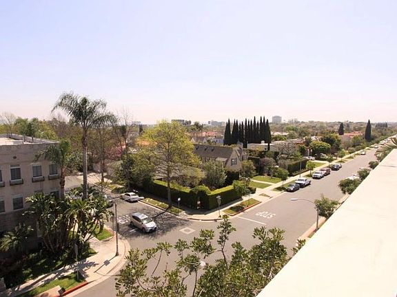 2nd image of 9601 Charleville Blvd APT 6