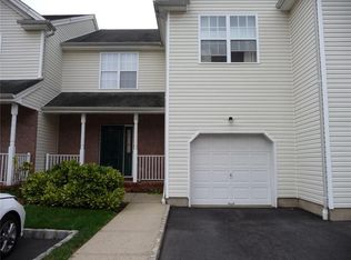17 E Burgess Dr #17, Piscataway, NJ 08854