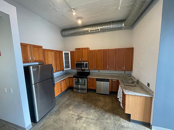 4th image of 1104 Prospect Ave E #206
