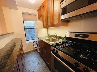 Rented by Chase Global Realty Corp