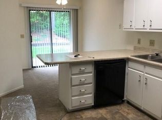 822 Peachcreek Rd, Dayton, OH 45458