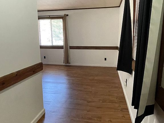 4th image of 872 Tanager St #31