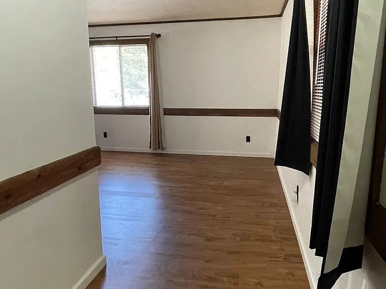 872 Tanager St #31 — Photo 4